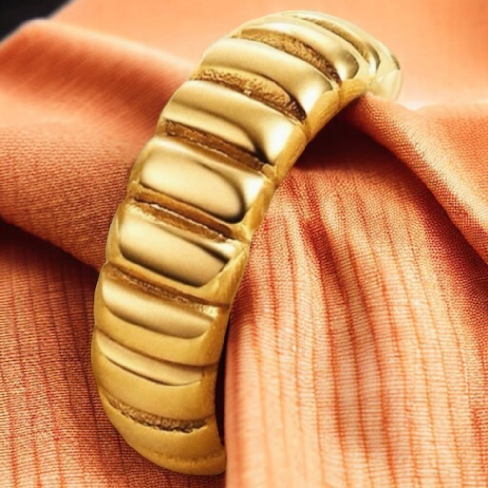 NEW Yellow Gold-Plated Stainless Steel Ribbed Curved Wave All Around Band Ring